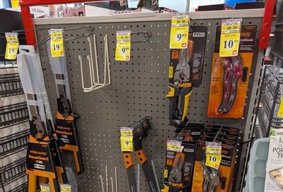 Home Hardware: Various Fiskars Gardening Tool up to 75% off
