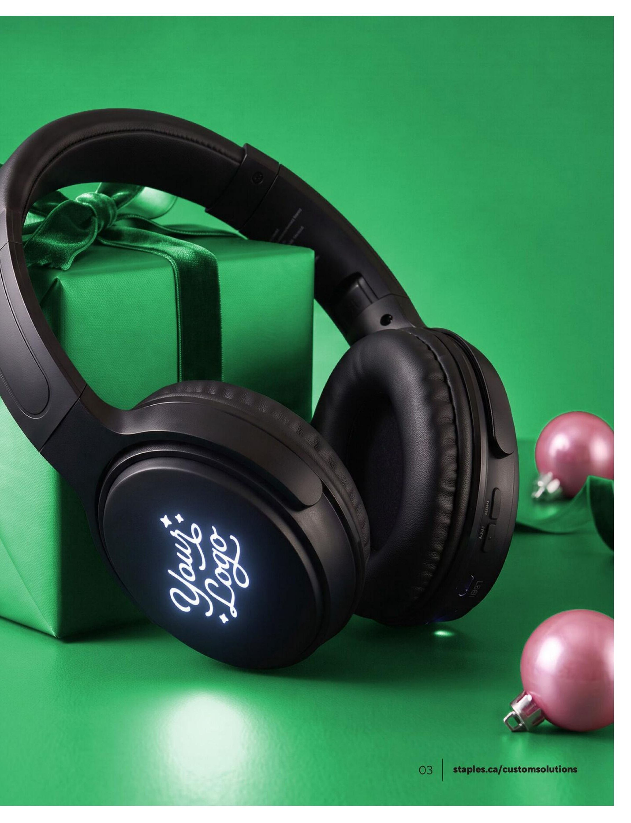 Staples Holiday Idea Gift Guide September 10 to December 31